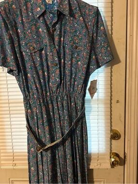 Vintage Leslie Fay Bright Jade Floral Dress with Purple and Pink Accents WTags